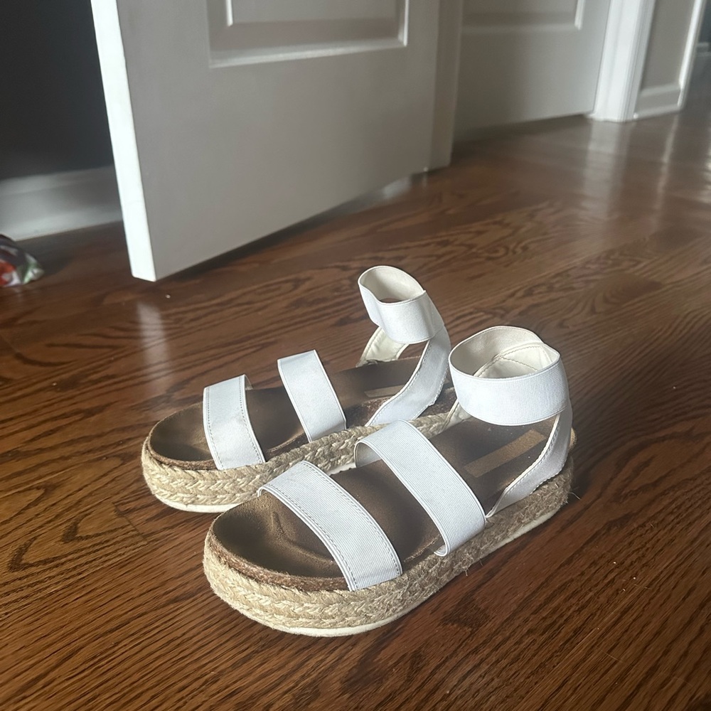 Steve Madden White Sandals